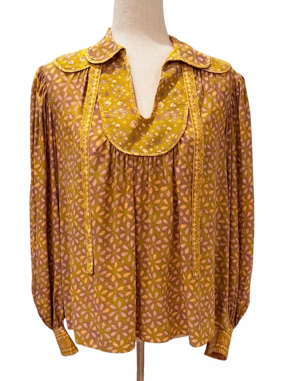 Ulla Johnson Silk Patterned Blouse NWOT Beautifully sewn